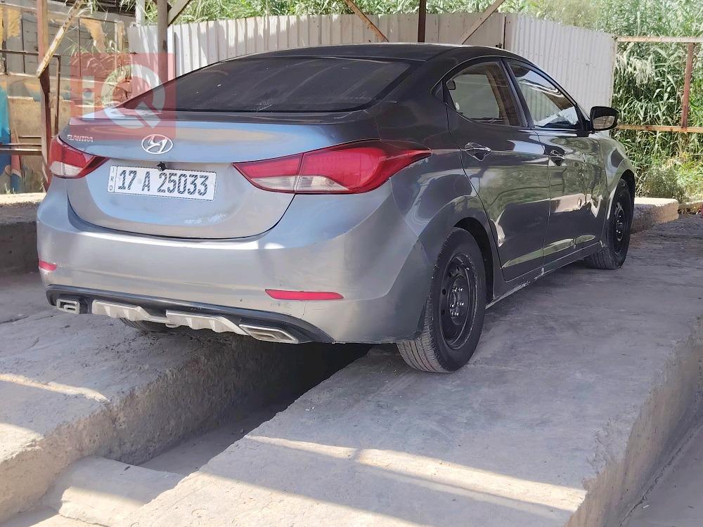 Hyundai Elantra